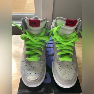 Men’s size 6 Nike SB Peewee Herman